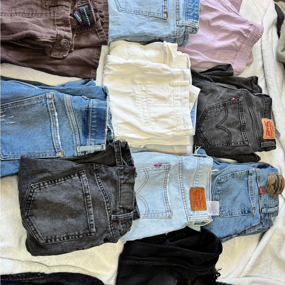Levi's Women's Straight Leg Jeans - Assorted Colors